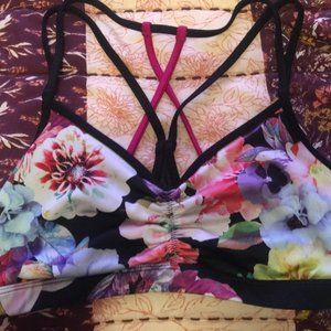 Old Navy Active Strappy Sports Bra Black Floral